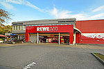 Körperverletzung im REWE-Markt in Bendorf: Polizei sucht nach Täter