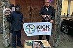 Kick for Help hilft in Ghana traditionellem König