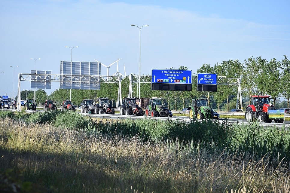 Verkehrschaos am 8. Januar: Landwirte und Spediteure planen Großstreik in Rheinland-Pfalz