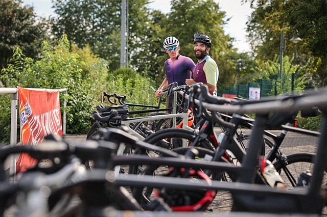 Sonnenstrahlen und Prinzenrolle: Polchs Radmarathon zieht Massen an