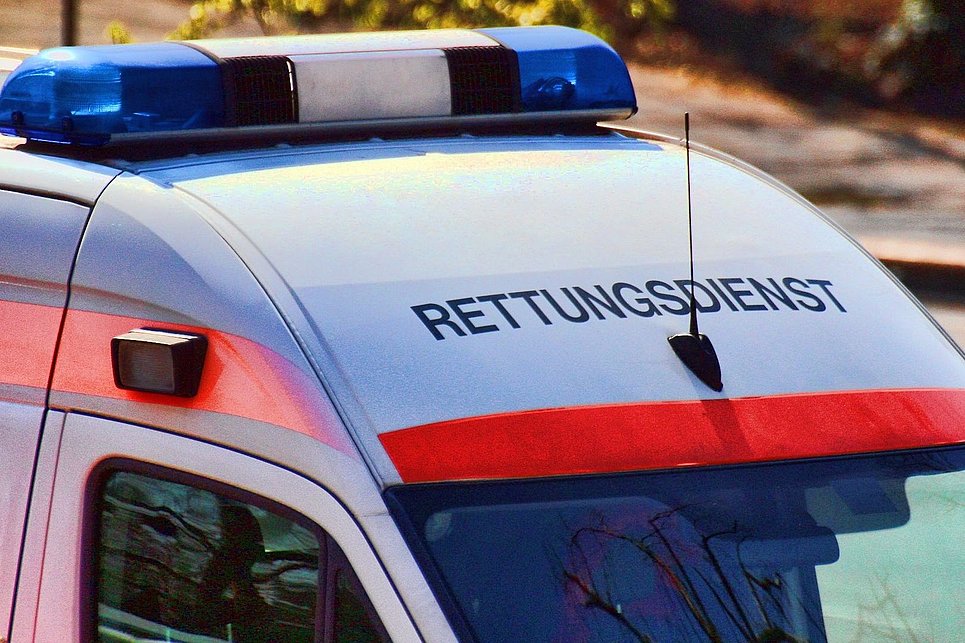Schwerer Verkehrsunfall auf B50 bei Büchenbeuren: Zwei Todesopfer und mehrere Schwerverletzte