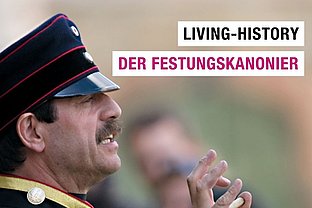 "Der Festungskanonier" erklärt euch bei seiner spannenden Waffenvorführung den Umgang mit Säbel und Bajonettflinte und deren Einsatz im Gefecht.