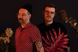 Jupiter Jones spielen Songs aus ihrem neuen Album „Die Sonne ist ein Zwergstern“ 