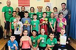 Die „Olchis“: stolze Siegerinnen und Sieger der Waldjugendspiele (Foto: Jens Weyerhäser / Schillerschule Lahnstein)