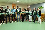 FV Engers: Strahlende Kinderaugen beim Besuch im Krankenhaus