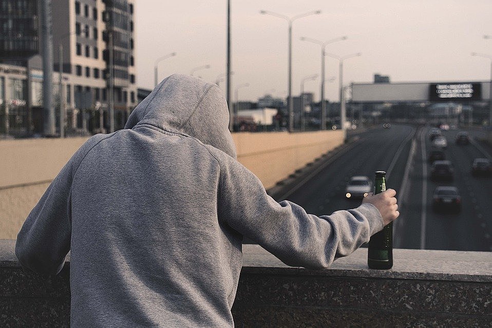 Für uns Deutsche gehört Alkoholkonsum zum Alltag einfach dazu.