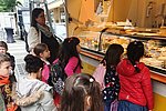 Lahnsteiner Kita-Kinder lernen Nachhaltigkeit auf dem Wochenmarkt