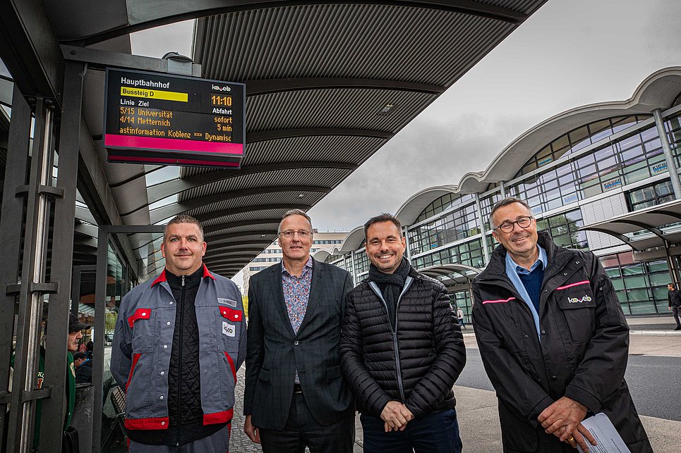 Koblenz rüstet zentralen Busbahnhof mit modernen DFI-Anzeigern auf