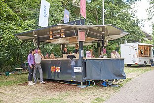 Im Rahmen des Weinfestival Koblenz geht es am Freitag ab 17 Uhr zunächst zum Kapuzinerplatz nach Koblenz Ehrenbreitstein.