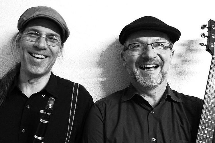 In der Reihe “Musik zur Kneipenzeit” spielen Klezfluentes am Freitag um 19 Uhr ein Frühjahrskonzert im schönen Theater Mittelrhein in Urbar. 