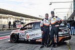 Jürgen und Achim Nett in der Boxengasse