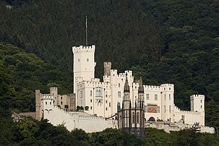 Die Besucher werden am kommenden Sonntag um 11:30 Uhr auf eine Forschungstour mitgenommen und entdecken während der Spezialführung, wie viele spannende Themen sich in den Fenstern von Schloss Stolzenfels verstecken.
