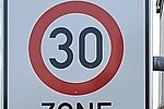 Ab sofort gelten 30km/h auf der Pfaffendorfer Brücke