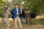 Thomas Hitschler im Gespräch mit der Bundeswehr