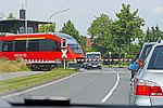 Regionalbahn kollidiert mit Baumstamm