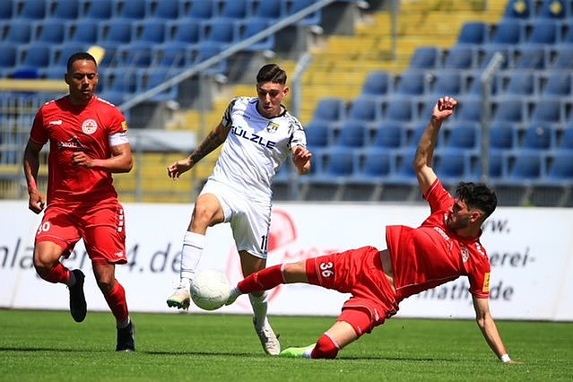 FC Rot-Weiß Koblenz beendet Regionalliga mit Sieg gegen TSG Balingen