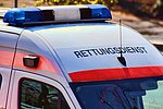 Schwerer Verkehrsunfall in Andernach: Motorradfahrerin bei Kollision mit PKW verletzt