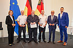Rettungskräfte erhalten die Fluthilfemedaille von Malu Dreyer