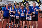 Die glücklichen Halbmarathonläufer*innen im Ziel