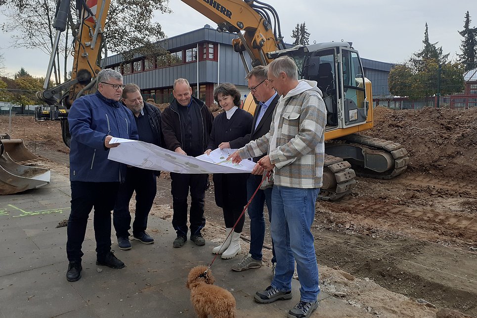 1,2-Millionen-Euro-Projekt: Neuer Schulhof für die Heinrich-Heine Schule