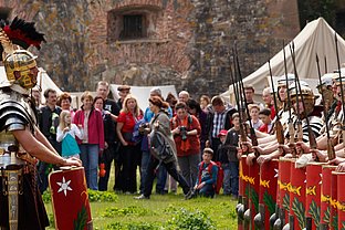 Spiel, Spannung und Spektakel sind am Donnerstag, Samstag und Sonntag bei den Historienspielen auf der Festung Ehrenbreitstein angesagt. 