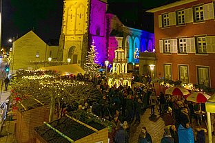 Weißenthurmer Weihnachtsmarkt 2023: Traditionelles Fest auf dem Kirchplatz
