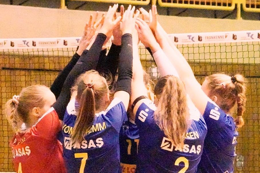 Die Deichstadtvolleys zu Gast in Aachen (Foto: Luna Mach)