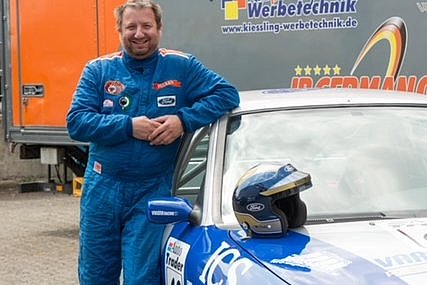 Mike Klebe geht beim 50. Oldtimer Grand Prix mit einem Leckerbissen an den Start