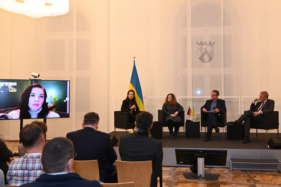 Diskussionsveranstaltung Jahrestag Ukraine-Krieg